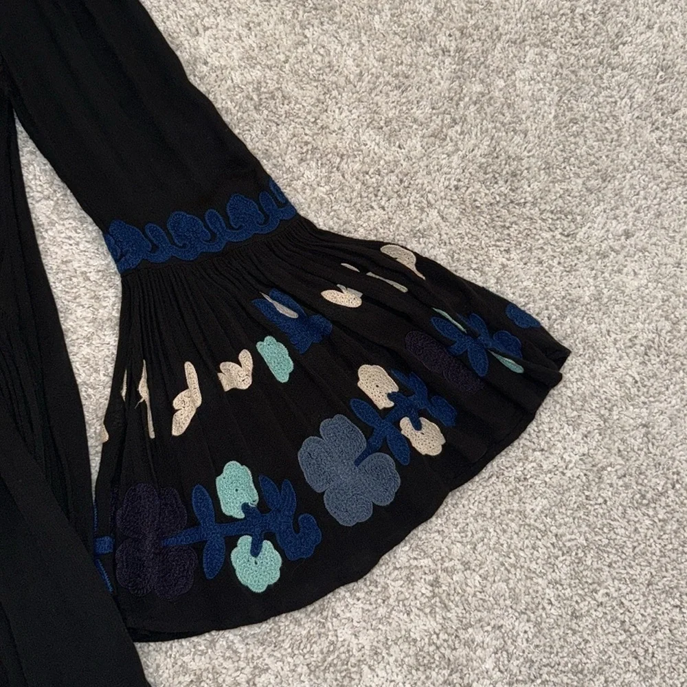 Free People So In Love Embroidered embellished bell sleeve Dress Rare Find